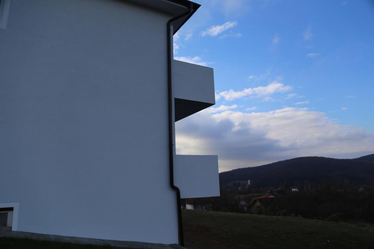 Fruskogorska Idila Apartmani Vrdnik Zewnętrze zdjęcie